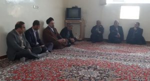 به مناسبت هفته منابع طبیعی و آبخیزداریامام جمعه مسجدسلیمان با حضور در اداره منابع طبیعی و آبخیزداری مسجدسلیمان از زحمات رئیس و کارکنان این اداره تقدیر کرد