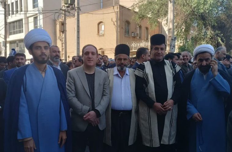 برپایی سیاه چادر عشایر در مسیر راهپیمایی اهواز توسط امور عشایر خوزستانبازدید استاندار و رئیس سازمان جهاد کشاورزی از سیاه چادر عشایر خوزستان برپایی سیاه چادر عشایر در مسیر راهپیمایی اهواز توسط امور عشایر خوزستانبازدید استاندار و رئیس سازمان جهاد کشاورزی از سیاه چادر عشایر خوزستان