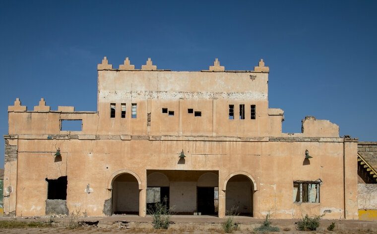 مرگ تدریجی یک میراثباشگاه تاریخی کاوه زیر آوار بی توجهی/ سکوت مسئولان نه تنها یک بنای تاریخی بلکه اعتماد عمومی را نیز ویران می کند/ رسالت ارتش حفظ منافع ملی است مرگ تدریجی یک میراثباشگاه تاریخی کاوه زیر آوار بی توجهی/ سکوت مسئولان نه تنها یک بنای تاریخی بلکه اعتماد عمومی را نیز ویران می کند/ رسالت ارتش حفظ منافع ملی است