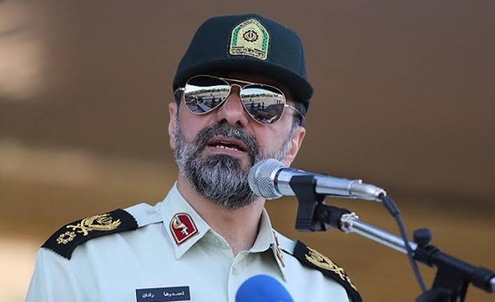 ویدئوحضور فرمانده کل انتظامی کشور در جمع کاروانهای راهیان نور یادمان شهدای هویزه ویدئوحضور فرمانده کل انتظامی کشور در جمع کاروانهای راهیان نور یادمان شهدای هویزه