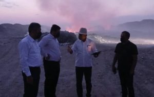 بازدید میدانی معاونین شهرداری مسجدسلیمان از پروژه سایت پسماند / تأکید بر تسریع اجرای سایت پسماند شهری