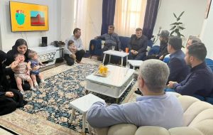 بازدید مدیرکل بهزیستی خوزستان از خانواده‌های چندقلو و دارای فرزندان معلول در مسجدسلیمان