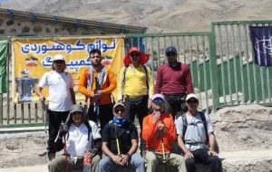 صعود گروه کوهنوردی شهرستان لالی به قله ۵۶۱۰ متری دماوند در تهران + عکس صعود گروه کوهنوردی شهرستان لالی به قله ۵۶۱۰ متری دماوند در تهران + عکس
