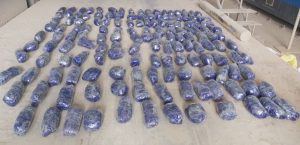 دستگیری باند توزیع مواد مخدر در لالی/بیش از ۱۸۰کیلو گرم موادمخدر در شهرستان لالی کشف و ضبط شد