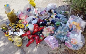 کشف و معدوم سازی بیش از ۳۰۰ کیلوگرم مواد غذایی غیربهداشتی در لالی + عکس کشف و معدوم سازی بیش از ۳۰۰ کیلوگرم مواد غذایی غیربهداشتی در لالی + عکس