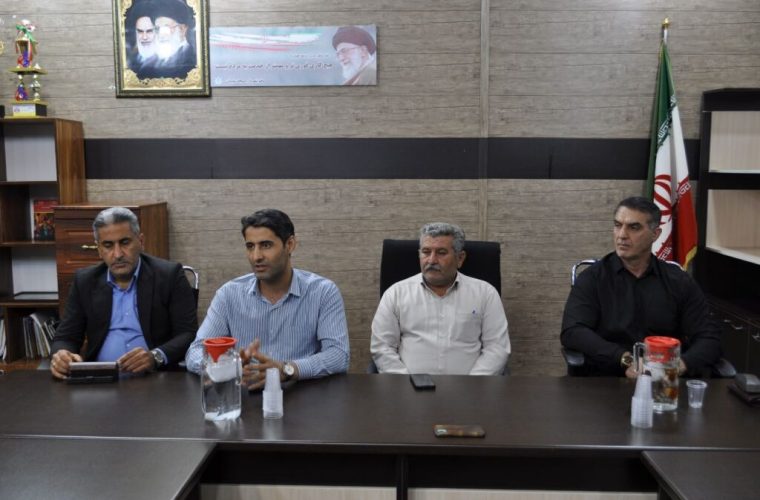 مراسم معارفه سرپرست جدید شهرداری مسجدسلیمان برگزار شد مراسم معارفه سرپرست جدید شهرداری مسجدسلیمان برگزار شد